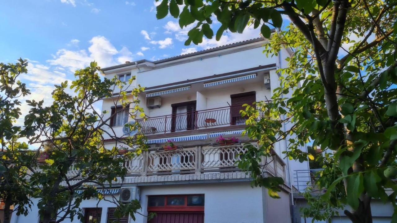 Guesthouse Marija Новий Винодольський Екстер'єр фото