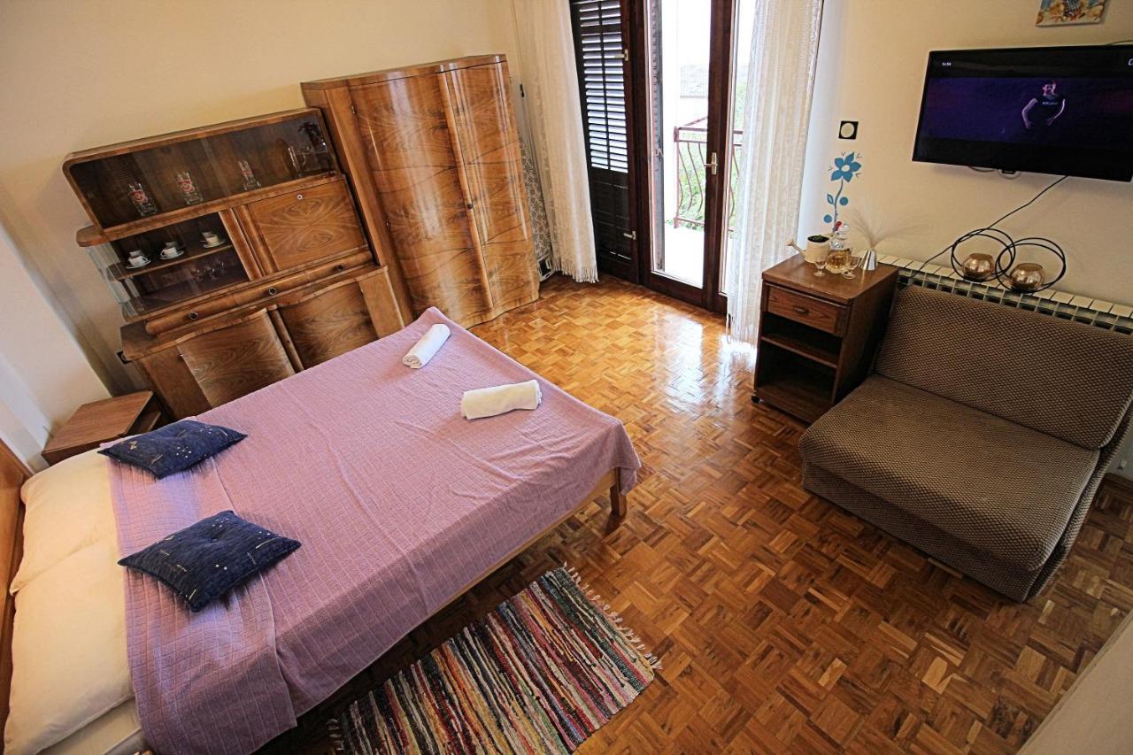 Guesthouse Marija Новий Винодольський Екстер'єр фото