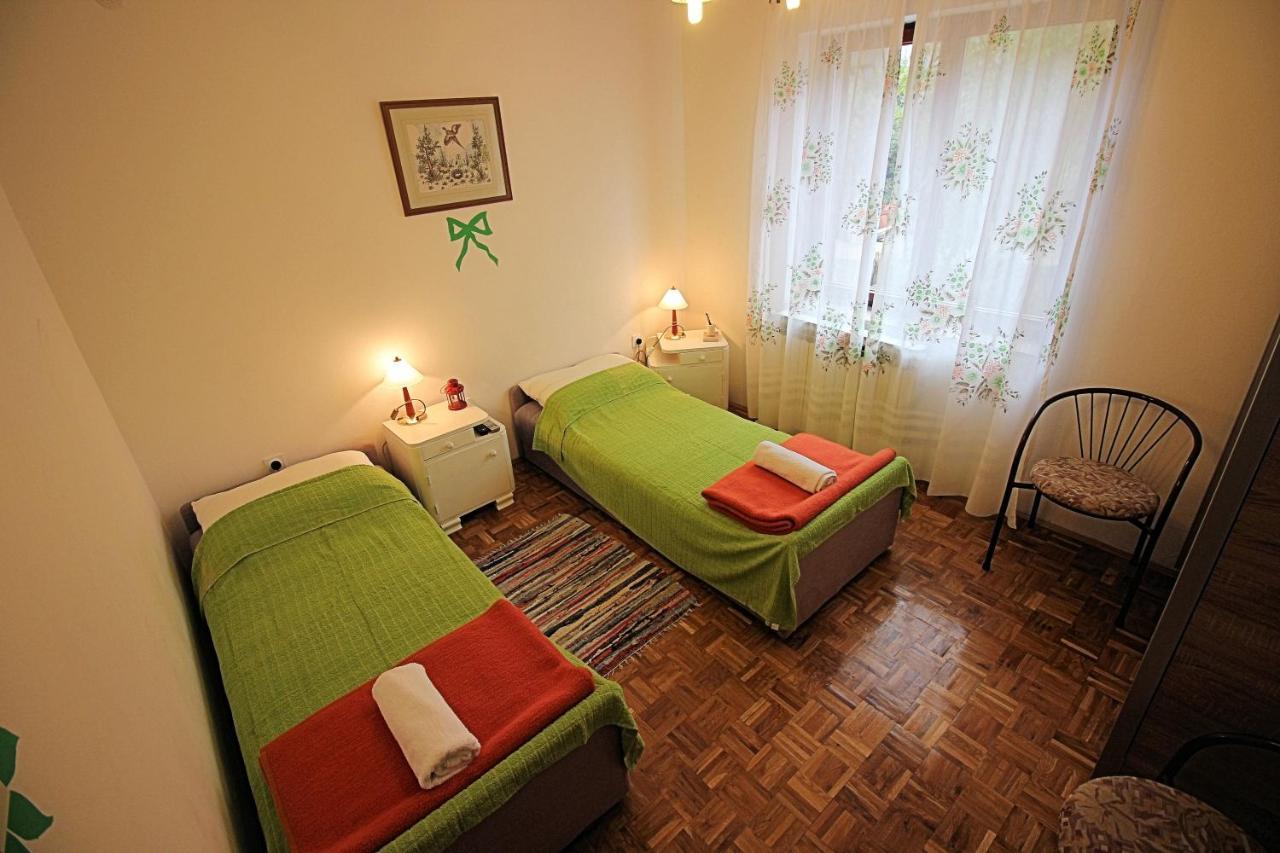 Guesthouse Marija Новий Винодольський Екстер'єр фото
