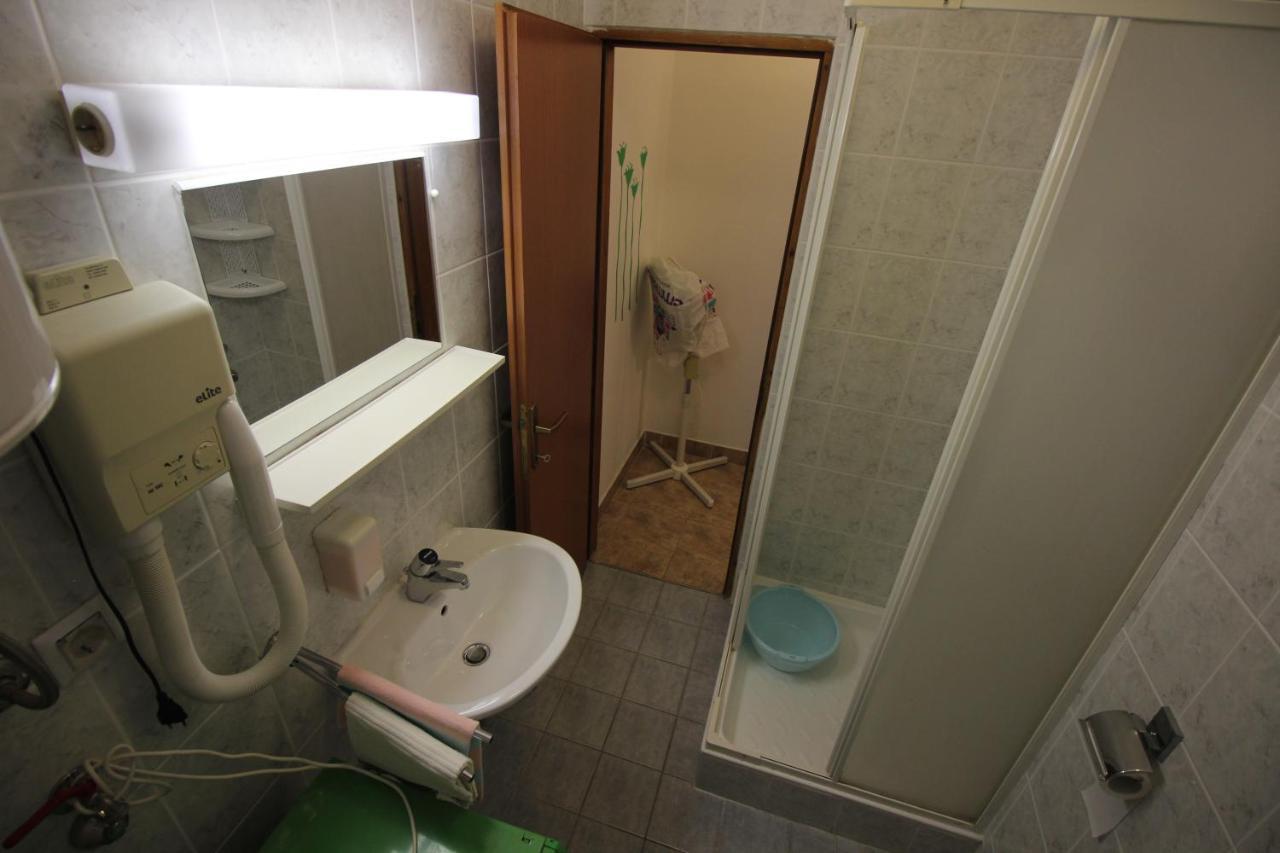 Guesthouse Marija Новий Винодольський Екстер'єр фото