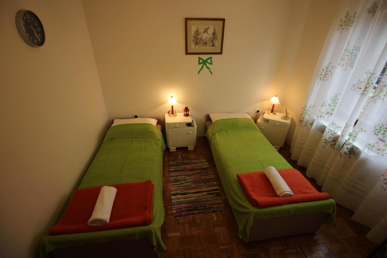 Guesthouse Marija Новий Винодольський Екстер'єр фото